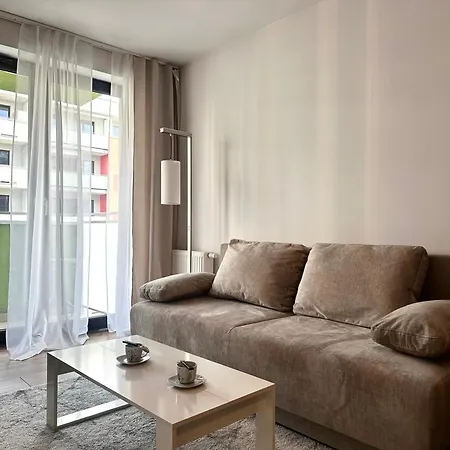 Nyska - Self Check-in 20h - Parking & Lift * 브로츠와프