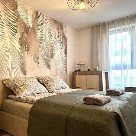 Nyska - Self Check-in 20h - Parking & Lift 아파트 브로츠와프