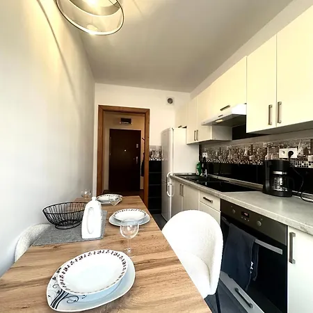 아파트 Nyska - Self Check-in 20h - Parking & Lift *