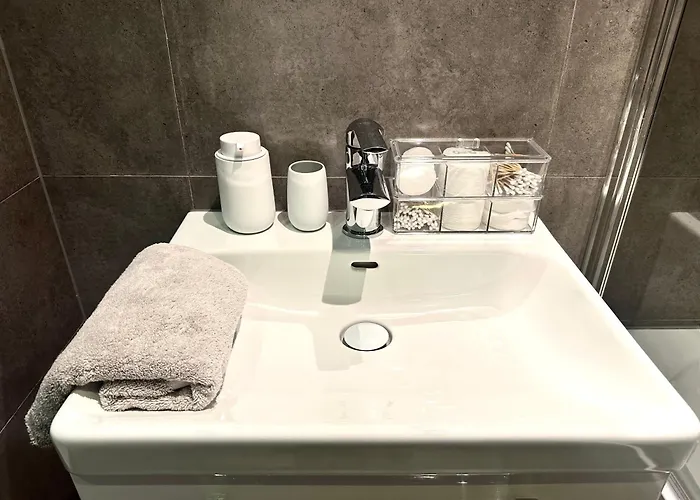 Apartment Nyska - Self Check-in 20h - Parking & Lift