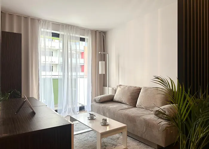 Nyska - Self Check-in 20h - Parking & Lift * Wroclaw